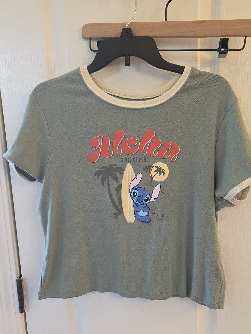 BOGO 2 for 1!! Disney Juniors XL Aloha Stitch - Crop/baby Tee